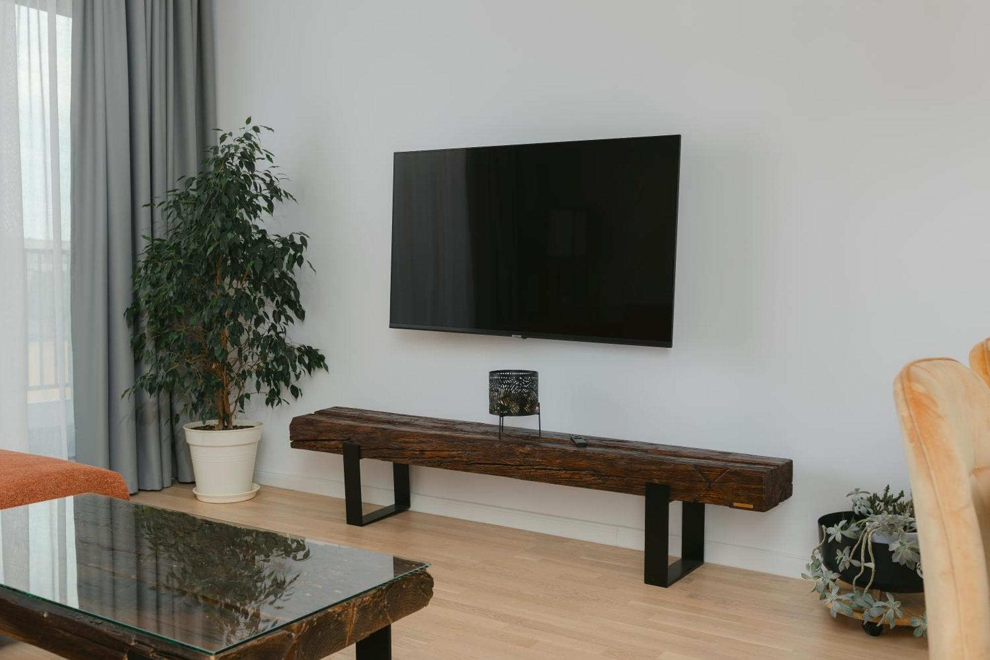 The Forest - Luxe Central Apt With Free Secured Parking Brasov Exterior photo